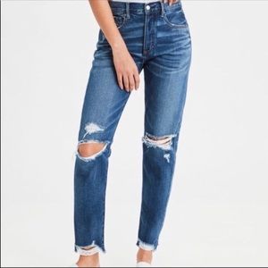 American Eagle High Rise Girlfriend Ripped Jean 12